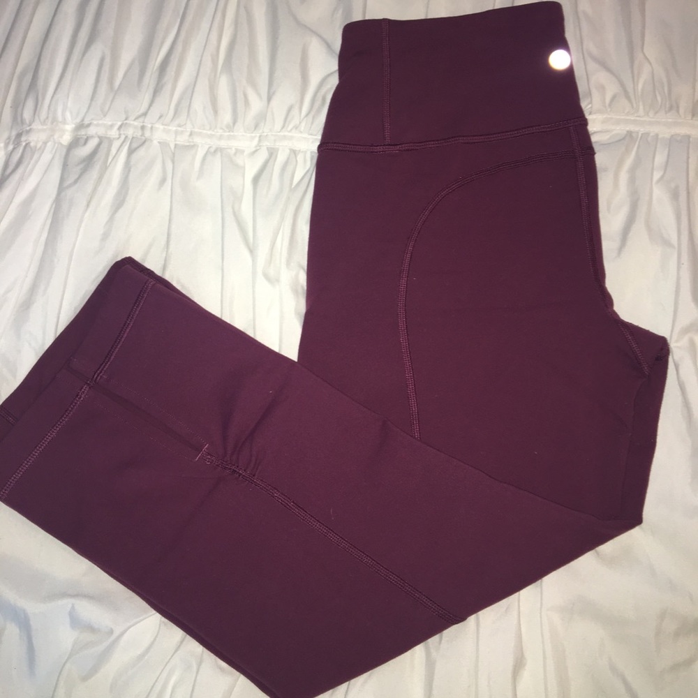 Lululemon | Gather & Crow Crop II